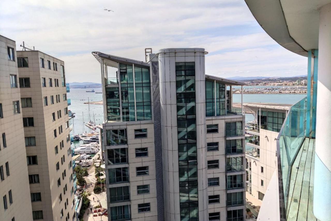 גיברלטר Seaside Serenity Oasis - High Floor - Stunning Views מראה חיצוני תמונה